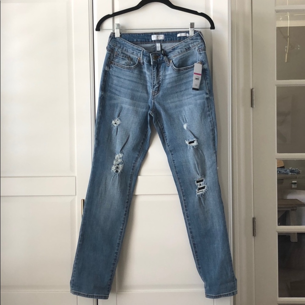 Sofia Bagi Mid Rise Boyfriend Jeans